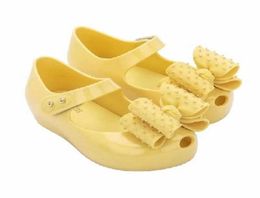 Mini Iii gros nœud fille gelée chaussures 2021 chaussures d'été sandales filles enfant en bas âge gelée chaussures sandales pour fille enfants Q06299951817