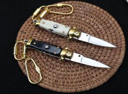 Mini Italië Mafia Keychain Knife Single Action Tactical Self Defening Folding EDC Knife Camping Knife Xmas Gift A41097368368