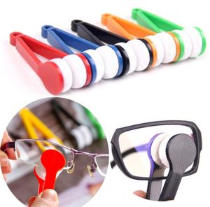 Mini lunettes de soleil en plastique brosse de nettoyage brosses en microfibre portables lunettes en verre Double face outil de nettoyage 5 couleurs YFA1945