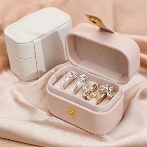 Mini draagbare sieraden doos sieraden organisator display reisringen houder pu lederen oorrang opbergdozen bruiloft cadeau cases