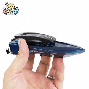 Mini bateaux RC à grande vitesse, télécommande électronique, bateau de course avec lumière LED, jouets aquatiques de compétition pour enfants, cadeaux pour enfants 240223