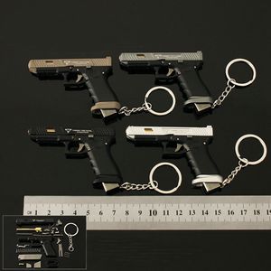 Mini -serie hanger 1: 3 legering pistool speelgoed afneembaar speelgoed semi -legering nylon metaalmodel sleutelhanger auto sleutelhanger pistoolmodel ornamenten niet in staat te schieten