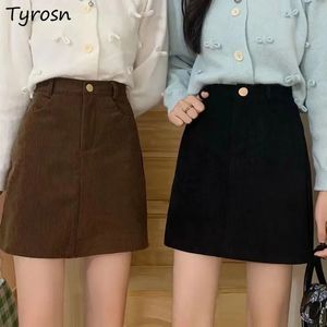 Mini Slim Jirts Femmes A-line Corduroy Sweet American Streetwear High Wair Vintage S-4xl Temper Ladies All-Match Color Couleur 240516