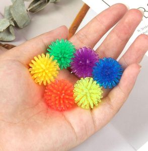 Mini Spiky Massage Ball Duurzame PVC Stress Relief Toys Body Hand voet Massager Trigger Point Feet Pain Tool2217126