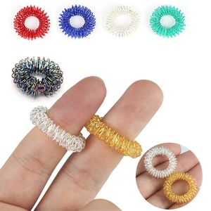 Mini Spring Gold And Silver Finger Massager Fidget Toys Anneau de décompression Massage des doigts L'autisme a besoin d'un anti-stress Cadeaux anti-stress