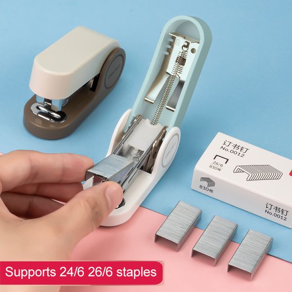 Mini Stapler Office Supplies 24/6 26/6 830 Agrafes 20 feuilles Capacité d'agrafage Machine de stockage papier Portable Staplers School