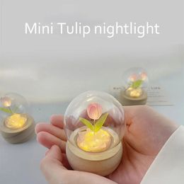 Mini Tulip Night Light Handmade DIY Materiaal Leuke sfeer Lamp Home Decor Verjaardagscadeau voor meisjes Familie Vrienden Kerst 240408