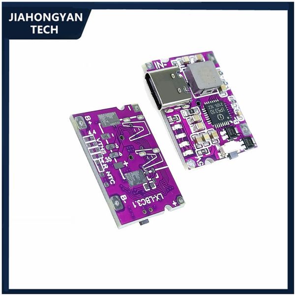 Mini Type-C Charging Bank Bank Motorard 3A Charging et déchargement module intégré peuvent téléphoner au téléphone 5V à 4,2 V