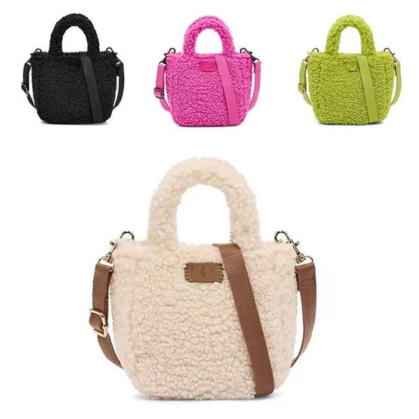 Designer Mini Ugg Clutch Sacs Luxury Hiver New Sweet Sweet Sweline Sherpa Fashion Handbag Designer Malibel Bag Socialite Temperament Handsbags Portefeuilles