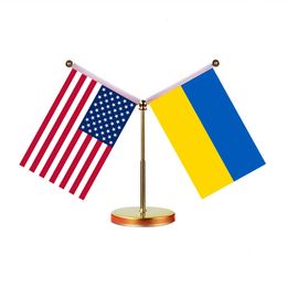 Mini van US Flag et pays d'Europe de l'Est Ukraine Ukraine Bélarus Géorgie Intervention de la camionnette