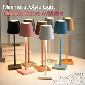 Lampe de table sans fil minimaliste à gradation continue, 3 lampes à commande tactile portables réglables en température de couleur pour le salon 240105
