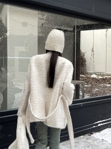 Veste en coton minimaliste pour un usage hivernal polyvalent