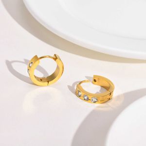 Boucles d'oreilles de design minimaliste à la mode et personnalisés pour les femmes bijoux de printemps en or blanc avec chariot d'oreille originale