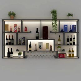 Affichage minimaliste Homme de vin suspendu pour restauration de salon