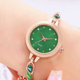 Reloj de cuarzo de mujeres minimalistas, reloj de brazalete de aceite NW, valor estético alto para mujeres C03