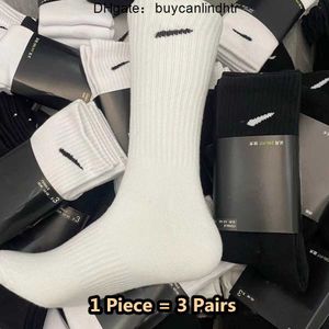 Chaussettes de basket-ball minimalistes High Top Édition épaissie Serviette Bottom Elite Absorbant la transpiration Sports durables et résistants aux odeurs pour hommes femmes YIJZ