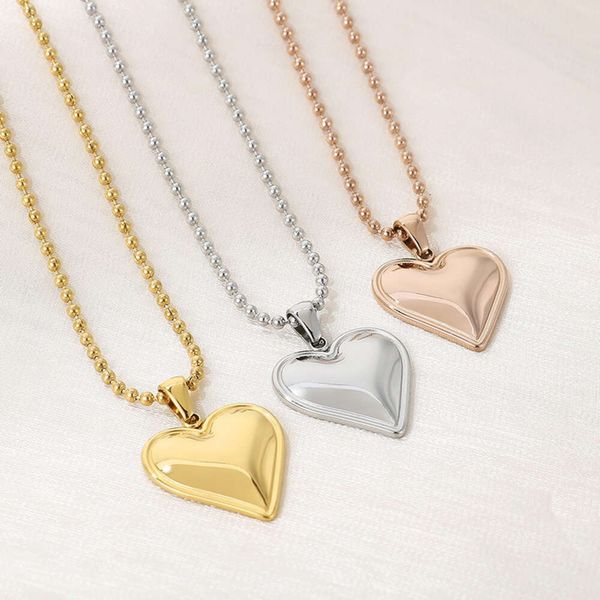 Collar minimalista de corazón de contraste de amor para mujer, nueva moda de Instagram, chapado en oro verdadero, joyería de acero inoxidable