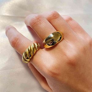 Bijoux minimalistes Tendance Bague en plaqué or 18 carats Bague en acier inoxydable Chunky Dome