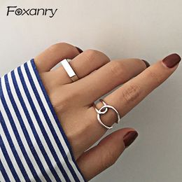 Minimalistische zilveren kleur vinger ringen Charm Women Girl Thaise zilveren sieraden Nieuwe mode Cross Twining handgemaakte ring