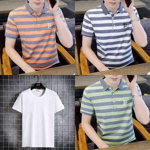 Minimalistisch, gestreept, slanke pasvorm, knap, licht volwassen, modieus en trendy, niche heren zomer korte mouwen poloshirt top