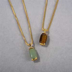 Tempérament minimaliste polyvalent en laiton plaqué chaîne en or véritable 18 carats vert Dongling oeil de tigre pierre pendentif chaîne de clavicule chaîne de pull pour les femmes livraison gratuite