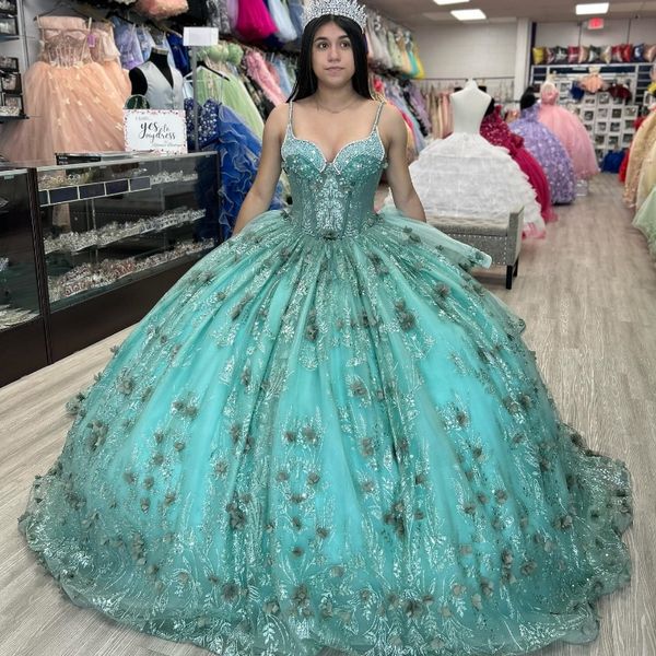 Vestidos de quinceañera verde menta Flor de tul con cuentas fuera del hombro Vestido de fiesta Apliques Cuentas con cordones Corte tren Vestido de fiesta de graduación