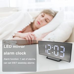 Mirror de despertador digital Pantalla LED inteligente Moderno Curvado Curvado USB Carga de 12/24H Mesa de escritorio Reloj Electronic LED reloj de LED