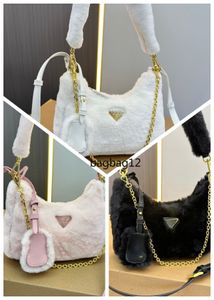 MIROIR Créateur De Mode Prakers Écologique Fourrure Aisselles Femmes En Peluche Selle Sac À Main Triangle Badge Sac À Bandoulière