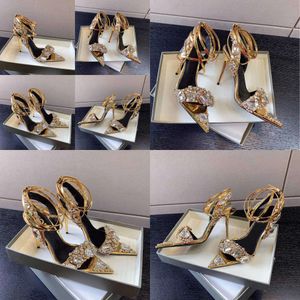 Spiegelleer en kristal puntige edelsteen sandalen goud kronkelend verband 101 mm damesontwerpers straatstijl schoenen fabrieksschoenen schoenen originele kwaliteit
