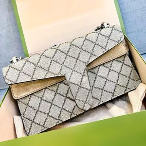 Luxurys sac à main en nylon enveloppe Sac de créateur de créateurs pour hommes Chaîne à hommes sac à main et sacs à main