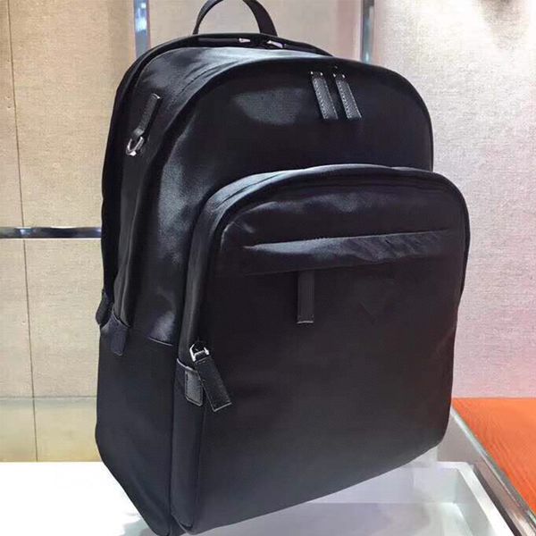 Calidad de espejo Nylon Hombres Diseñador Mochila Oxford Cuero Hombro Mochila Doble Cremallera Manija Encendedor Totes para portátiles Diseñadores de lujo de alta calidad Bolsas P Triángulo