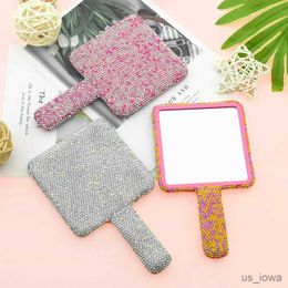 Miroirs Diamond Heart Makeup Vanity Mirror Portable Essual Extension Portable Makeup Makeup Mirror Stick Makeup compact Makeup Makeup avec poignée