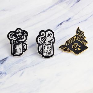 Miss Zoe Creativiteit Magische Boek Koffie Vleugels Ghost Devil Emaille Pins Badge Denim Jas Sieraden Geschenken Broches voor Vrouwen Mannen