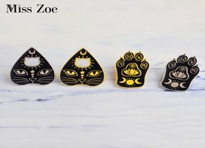 Miss Zoe Witchcat Black Cat Paw Star Moon Eye Witch Craft Cursus Course Place Pins Gold Silver Broch Badge Denim Coat Sieraden GIF7371263