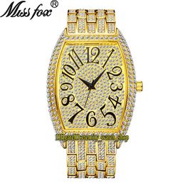 Missfox Eternity V319 HIP HOP Mode Heren Horloges CZ Diamond Inlay Dial Quartz Beweging Mannen Horloged Iced Out Diamonds Alloy Case Gold Armband
