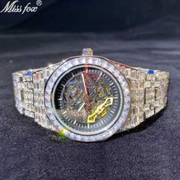 Missfox Watch Hip Hop haut de gamme All Square Drill Full Full Full Luminous Hollow Out Mechanical Watch Mens Watch