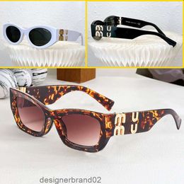 Gucci Prada Louis Vuitton Burberry Celine Ferragamo Chanel Versace Cartier Ysl Fendi Вы Miu Fashion Designer Lunettes de soleil de luxe pour hommes et femmes Résistant aux radiati