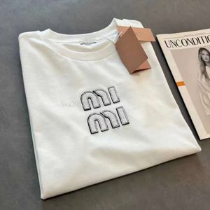 Miu Fashion T -shirt Dames hoogwaardige katoenen ronde nek T -stuk borduurwerk veelzijdige casual casual korte mouw T -shirt vrouwen zomerkleding