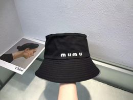 Miu Fisherman Hat Diseñador de moda para hombres Diseñador Beanie Cap Summer Hip Hop Carta de personalidad Guapo Versátil Protección solar y sombreado Moda Sunpot Hat