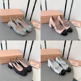 Miu Mary Jane chaussures chaussures pour femmes de marque célèbre banquet sexy robe de mariée princesse chaussures pour femmes boucle en métal super épais 100% cuir noir or talons hauts classiques.