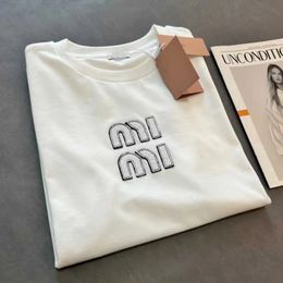 MIU Summer Paris T-shirts Designer Tee Luxury Flocking Letter Tshirt T-shirt Classic Fashion Womens Brans manches Coton décontracté T-shirt Tops