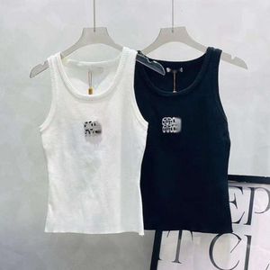 Miu Vest Designer Original Qualité Femmes Réservoirs Camis Eau Diamant Lettre Tricoté Débardeur Pour Femmes Polyvalent Western Fit Top