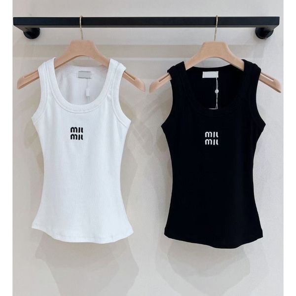 MIU Femmes Knits Top Top Designer Broiderie Gitre sans manches Sans manche en tricot tricoté Top de sport noir et blanc