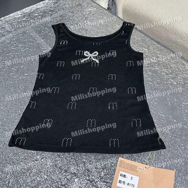 MIU Femmes Tops Bow Tees Crystal Letter Crop Top Sexy Off épaule Black Top Black Casual Sans manche