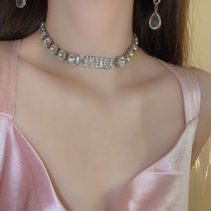 Miubig en kleine zusterstijl ~ High Class volledige diamant feest sleutelbeen ketting ketting ketting accessoires 2024new cadeau