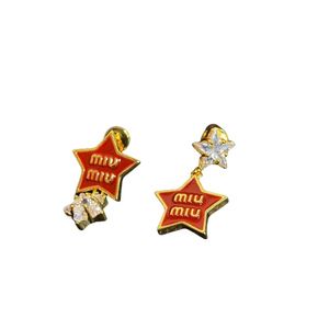 Miui Boucles D'oreilles Designer Femmes Original Qualité Charme Nouvelles Boucles D'oreilles Étoiles Pointues Et Diamants Boucles D'oreilles Doux Et Cool Petites Boucles D'oreilles Populaires