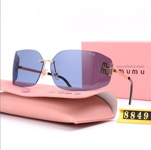 Miui Miui Lunettes de soleil Designer Lunettes de soleil pour femmes Lunettes sans monture Coffret cadeau UV Vente chaude Propriété Lunettes de soleil carrées Jambes en métal Design Adumbral Lunettes violettes