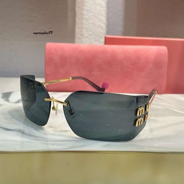 Mui Mui Lunettes de soleil pour femmes Designer Top Quality Conception contemporain INS Blogers Love Them Lunewway Lunettes de soleil verres pour femmes