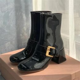 Miui news chaussures femme en métal décoration décoration talon épais bottes de grande longueur élastique haute