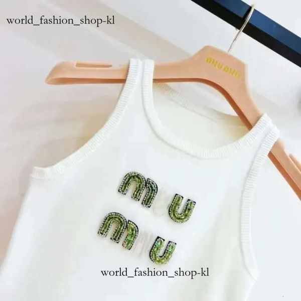 Camiseta mium mium, ropa para mujer, camiseta de diseñador para mujer, camisetas sexis con cuello Halter, Top corto de fiesta, camiseta sin mangas bordada, camiseta miumiubag 852